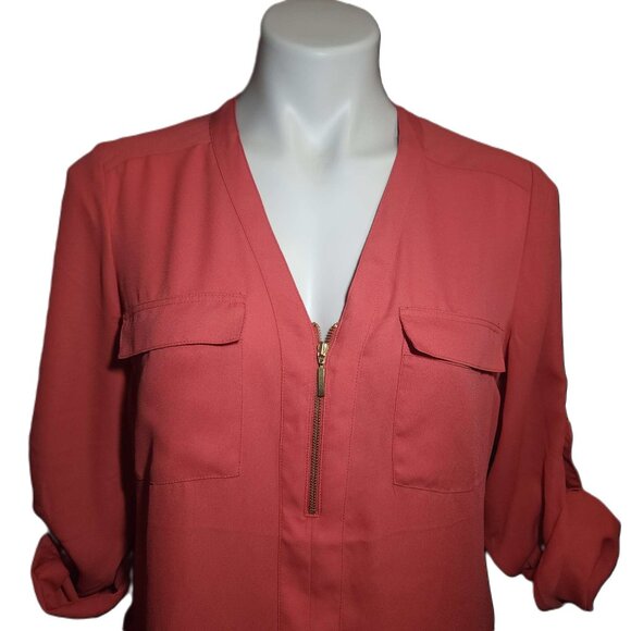 ❤️ 4/$20 Express zippered blouse Adjustable sleeves Women's medium Sheer V-neck - Picture 2 of 12